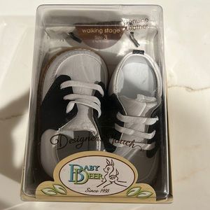 Baby deer walking stage size 3, 6 to 9 months brand new